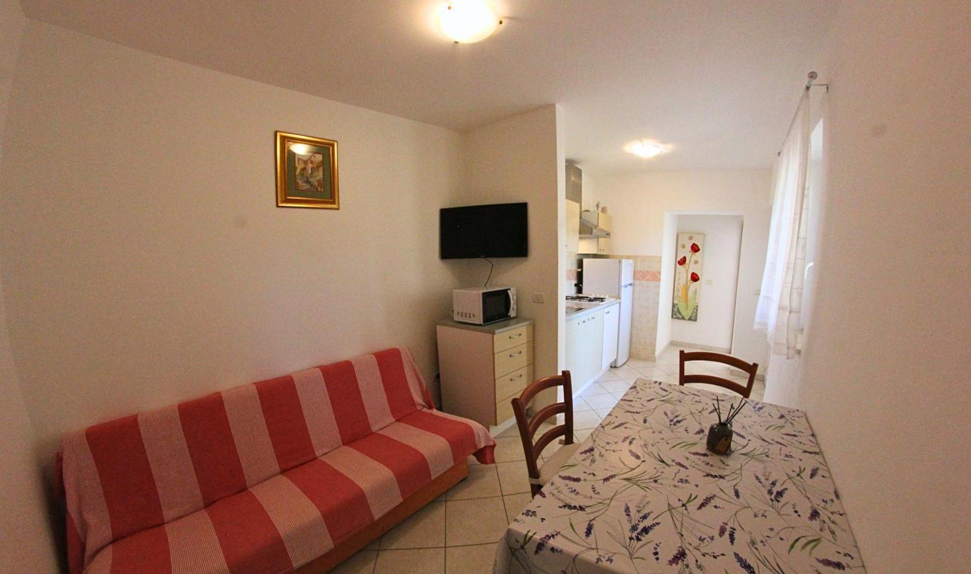 Apartments Goltes Ловречиця Екстер'єр фото